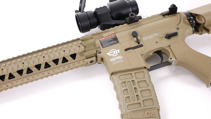 G&G Combat Machine CM16 R8-L AEG - Desert Tan (Scope and Gun)